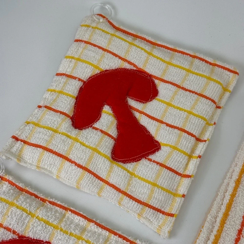 Vintage 70's Mushroom Kitchen Hand Dish Wash Towel Cotton Terry Cloth Pot Holder